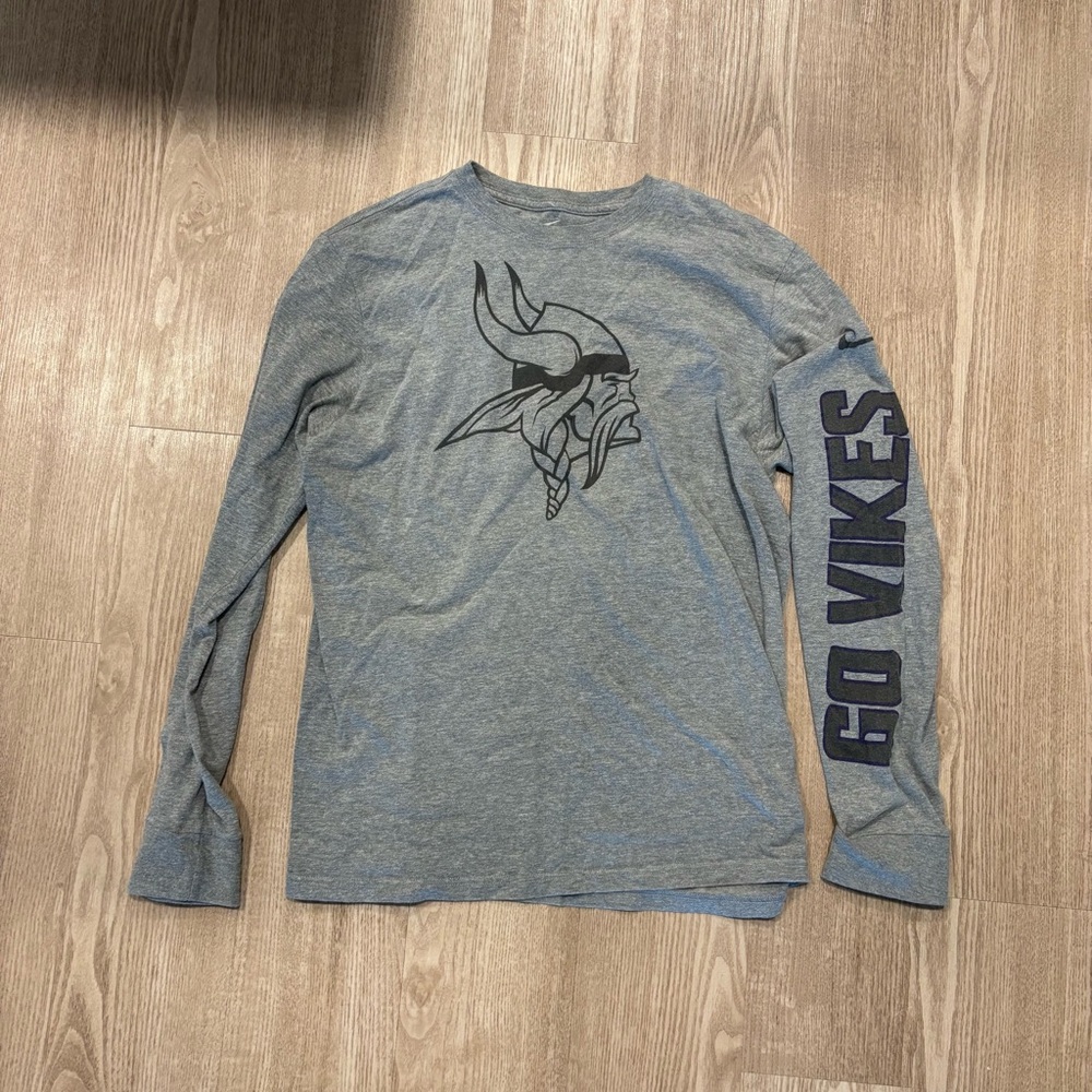 Nike Gray Long Sleeve Shirt with Viking Graphic